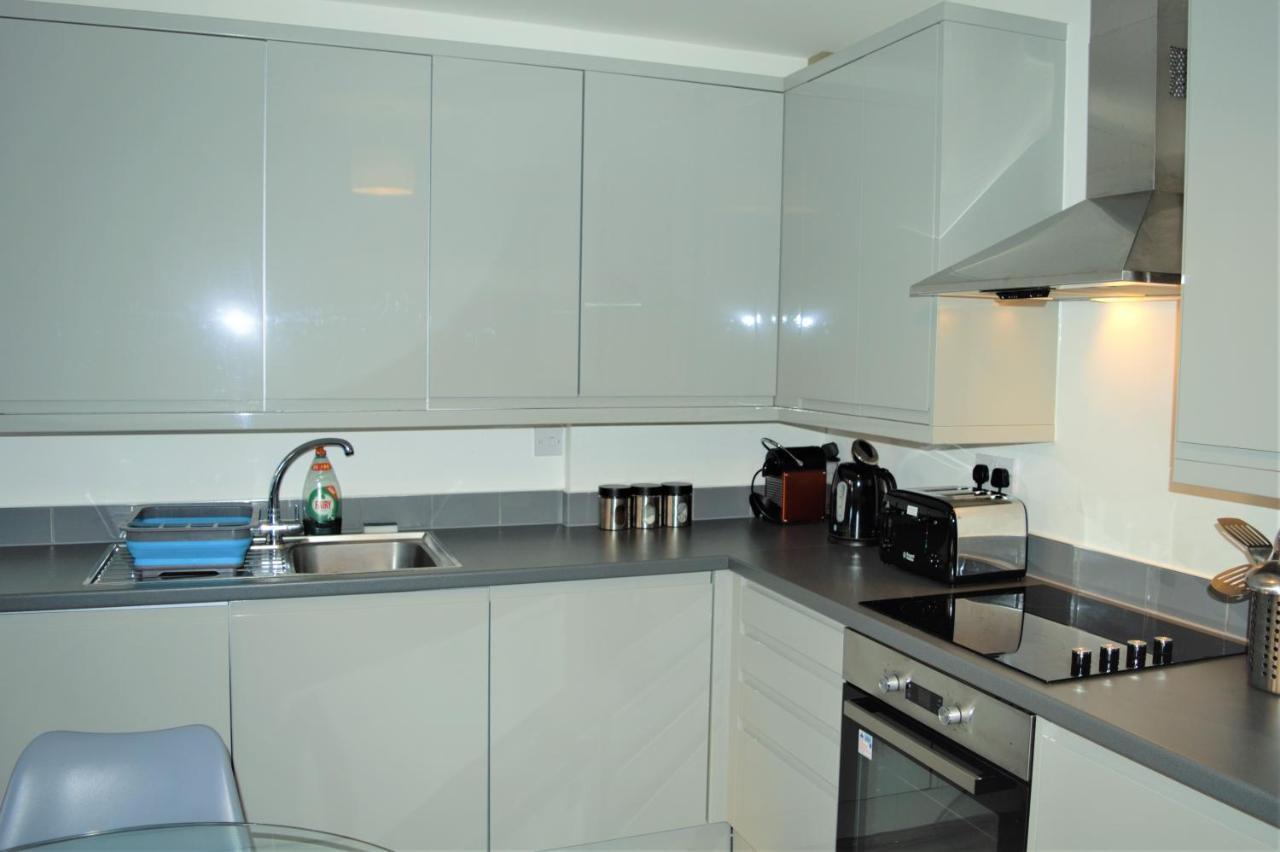 Cheriton Gardens 2 Bed Folkestone Exterior photo