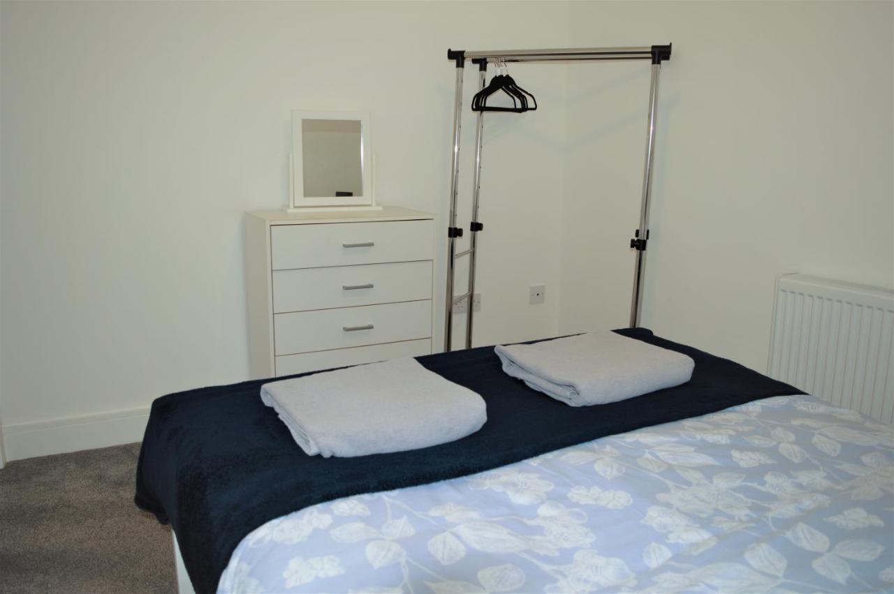 Cheriton Gardens 2 Bed Folkestone Exterior photo