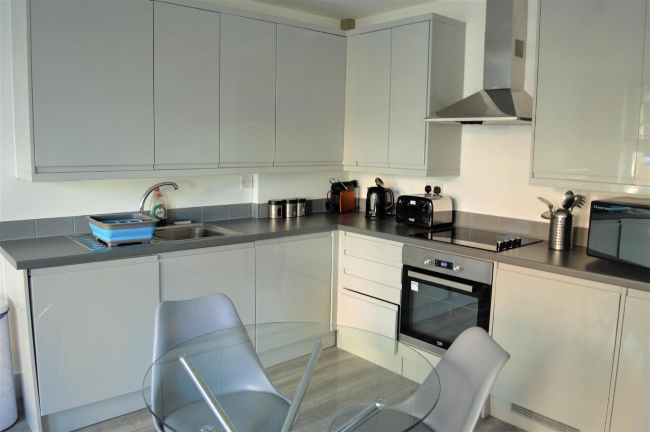 Cheriton Gardens 2 Bed Folkestone Exterior photo
