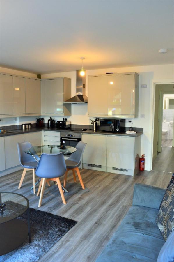Cheriton Gardens 2 Bed Folkestone Exterior photo